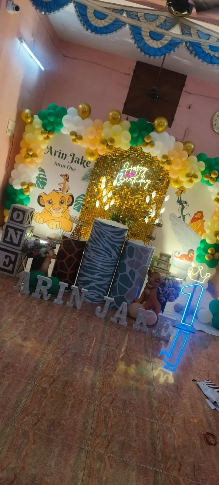 Custom Theme Decor